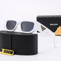 Lunettes de soleil Prada