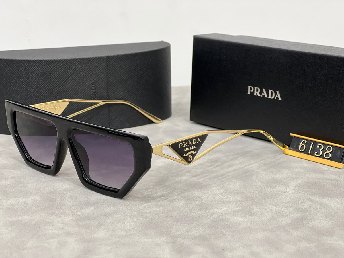 Lunettes Prada