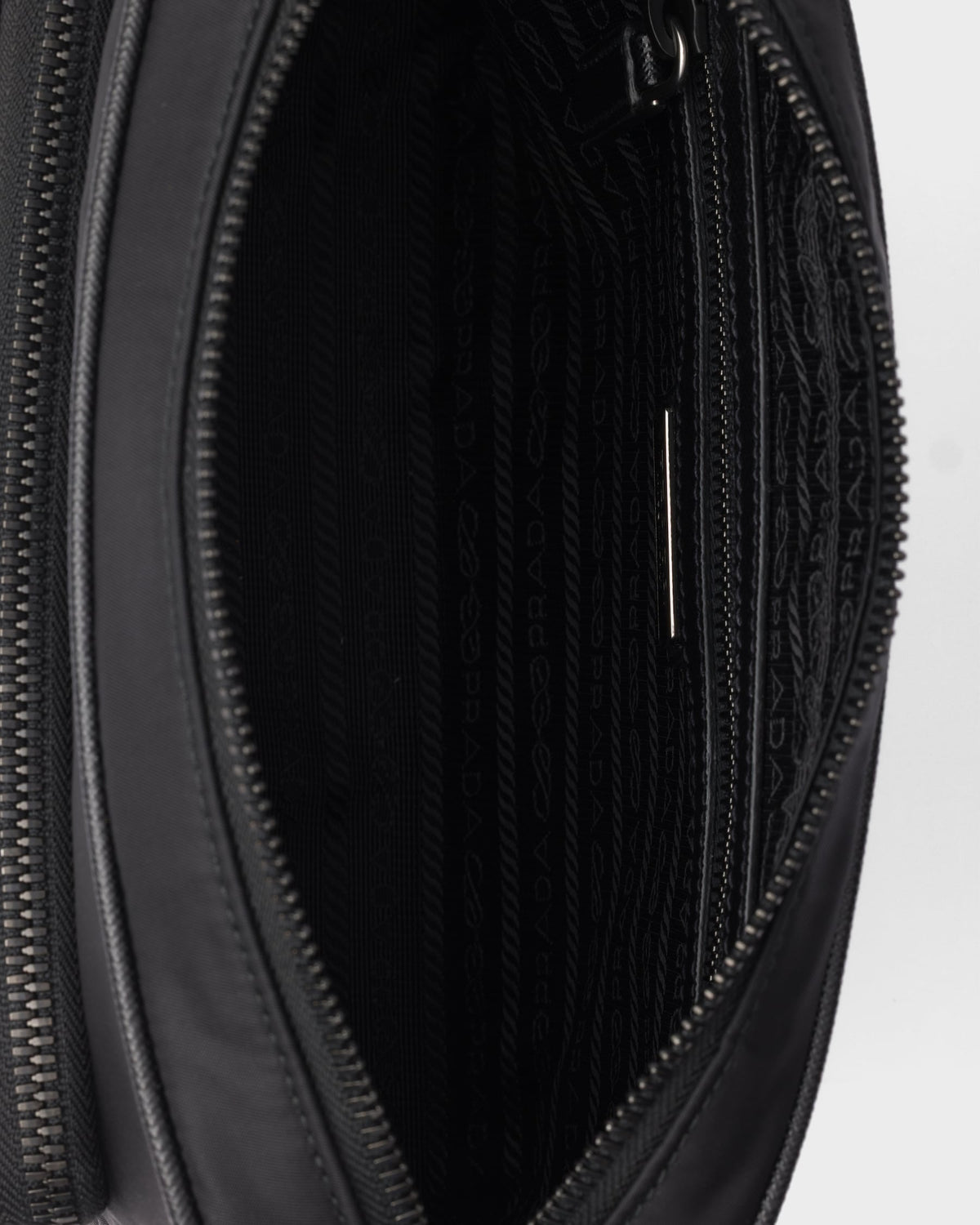 Petit sac porté épaule en Re-Nylon et cuir Saffia