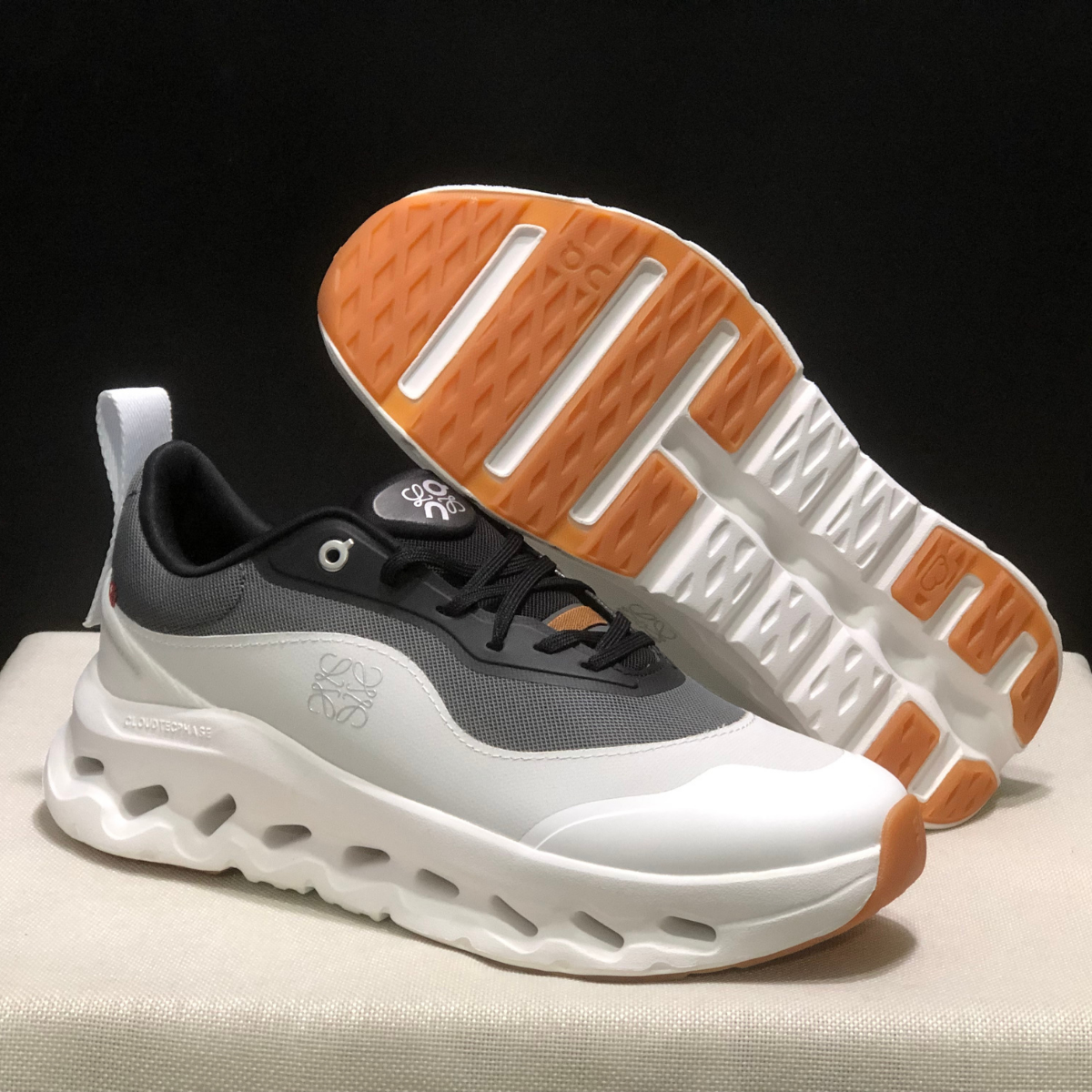 Cloudtilt Loewe - Gris Blanc