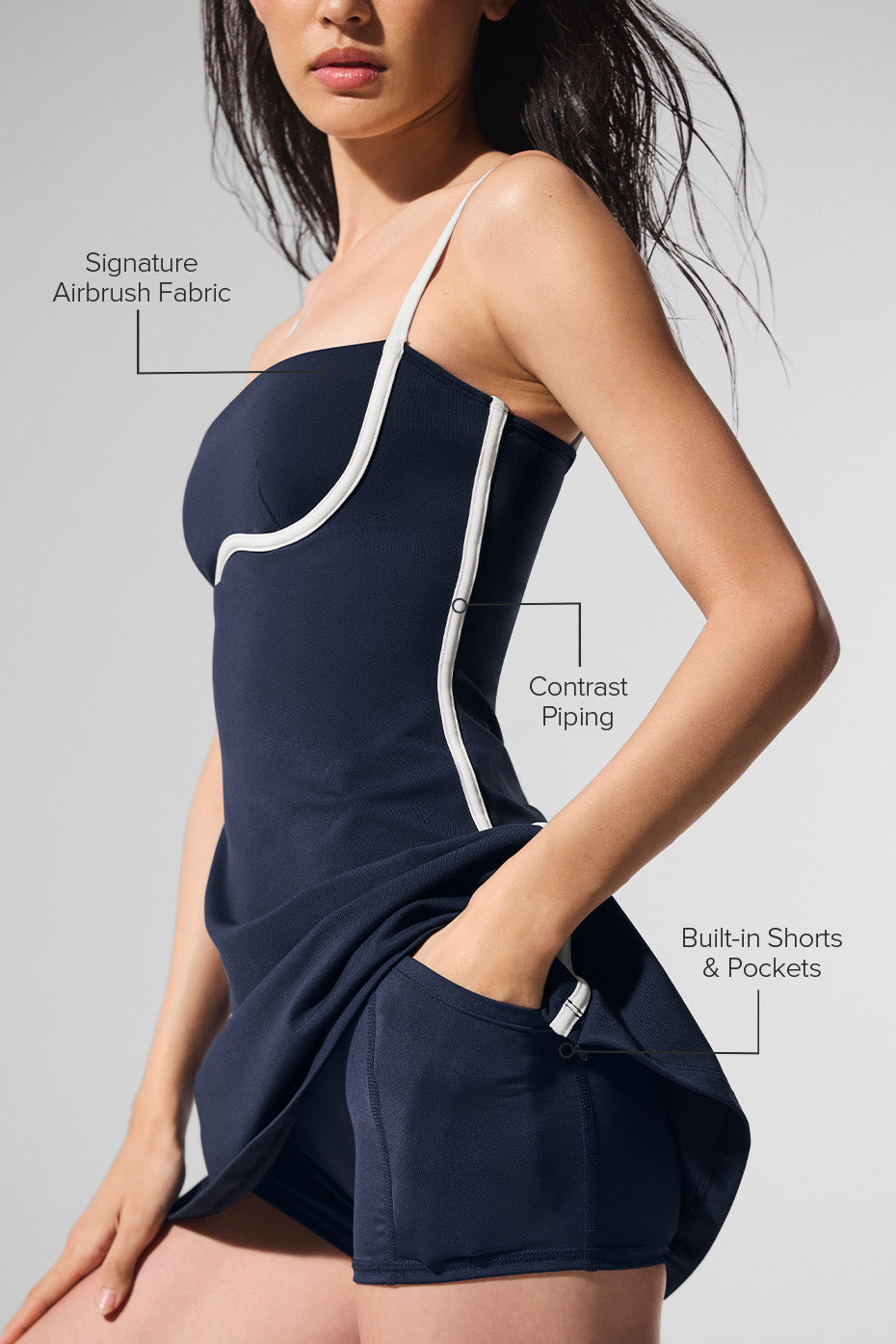 Robe épurée à l'aérographe "best seller"