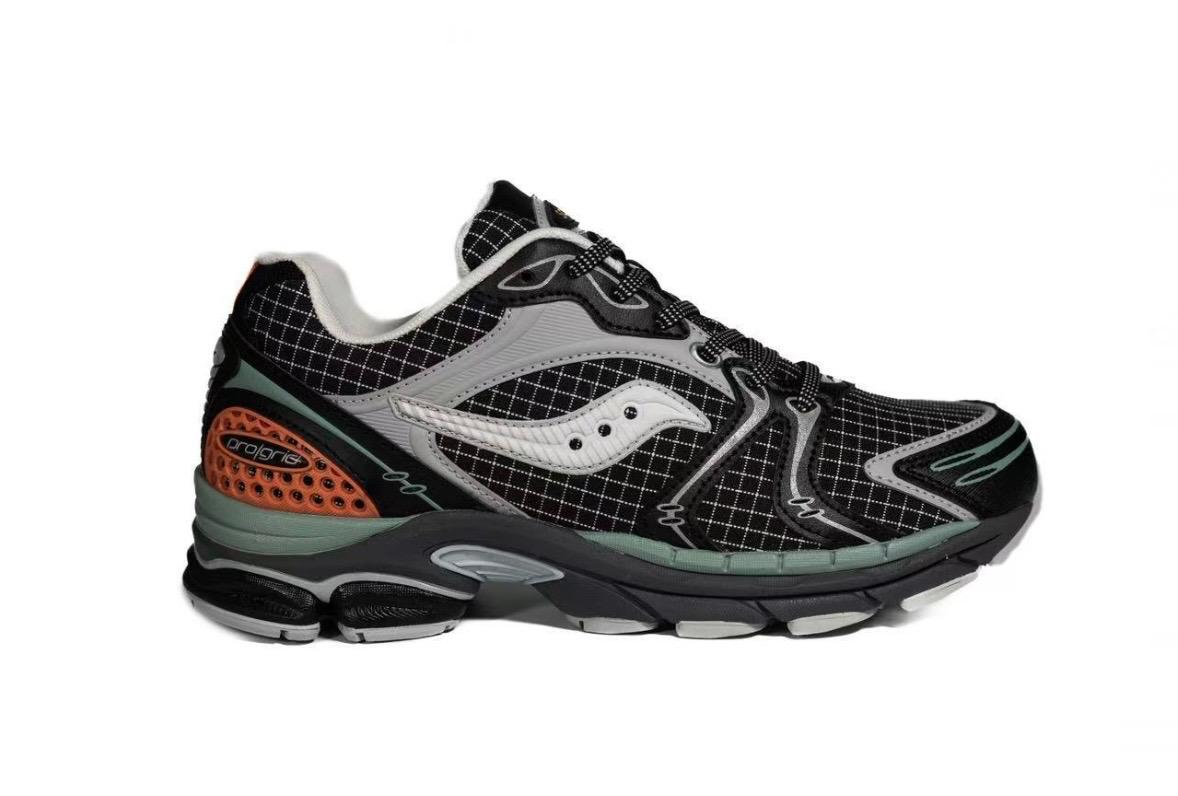 Saucony Progrid Triumph 4